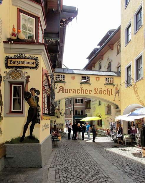 Il vicolo Rmerhofgasse nel centro storico di Kufstein