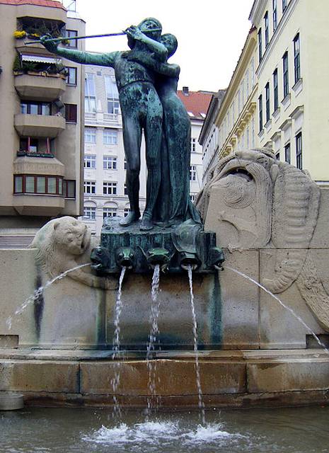 La fontana del Flauto Magico nel Mozartplatz