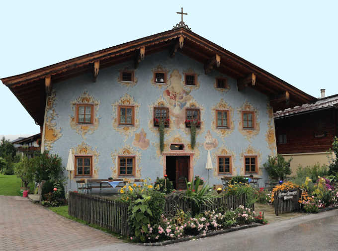 Sankt Johann - case affrescate